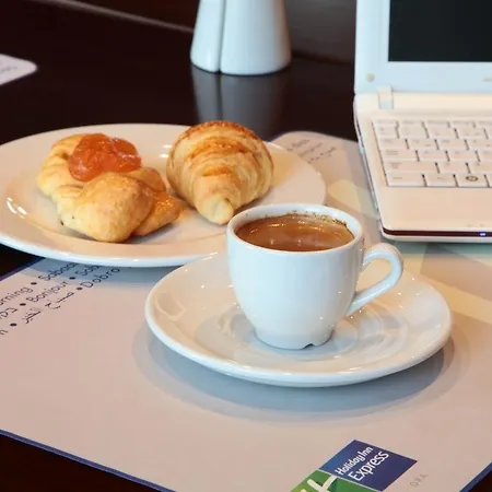 Otel Express Istanbul-ora İstanbul