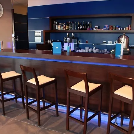 Otel Express Istanbul-ora 3*