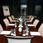 Hotel Express Istanbul-ora 3*